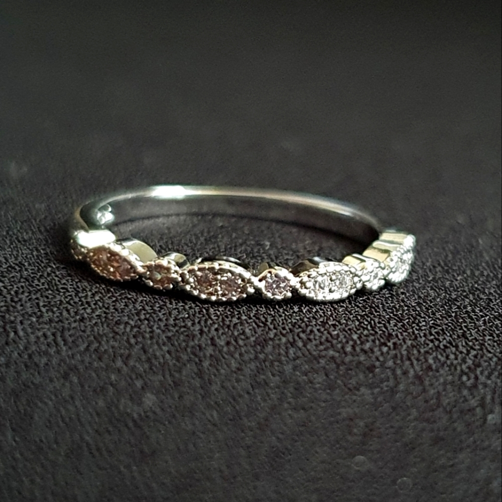 Gorgeous Designer Silver Thin Band Ring